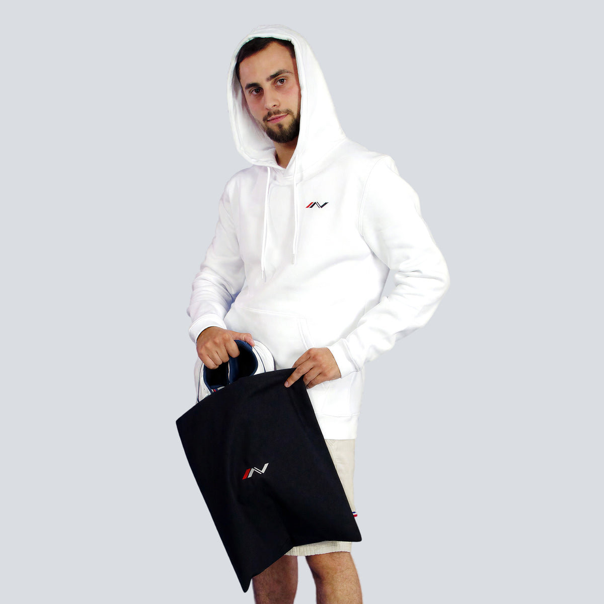 Sac à chaussures InFX Héritage porté (coupe oversize)