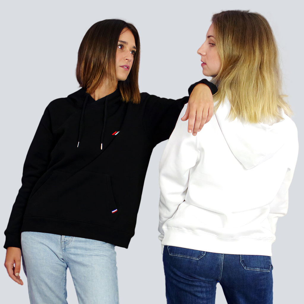 Sweat à capuche InFX Héritage femme porté (coupe oversize)